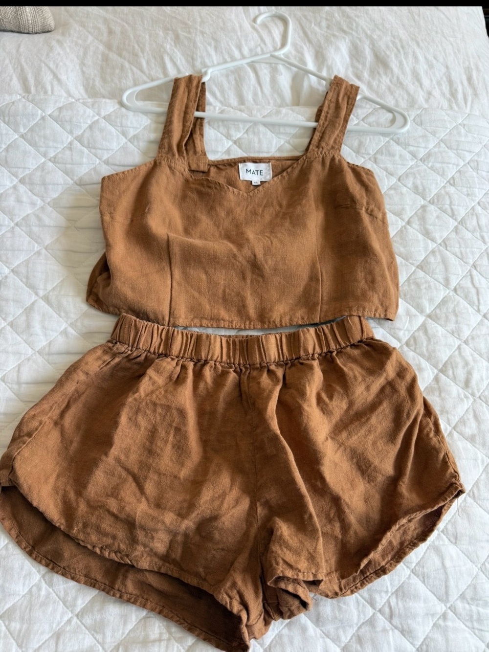 MATE Two-Piece Linen Set in Rust, size xs
